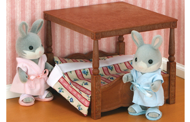 sylvanian Families - Four Poster Bed