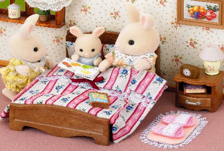 Sylvanian Families Double Bed Set