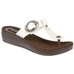 Female TA1101 in White