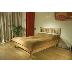 TFW Shaker Oak Range - 4ft6in Oak Bedstead