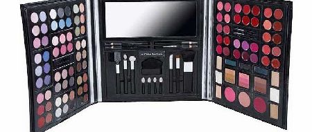 The Color Institute A Whole Lotta Beauty Make-up