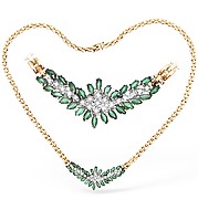 The Diamond Store.co.uk 9KY Diamond and Green Agate Necklace 0.33CT 16Inches