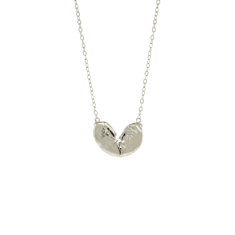 The Kiss Necklace - Silver