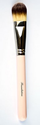 The Vintage Cosmetic Company Foundation Brush