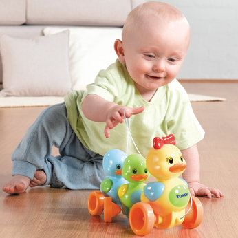 Tomy Play to Learn Quack Along Ducks