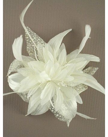 Top Brand Cream chiffon flower & feather fascinator on comb. Perfect for weddings, races or other special 