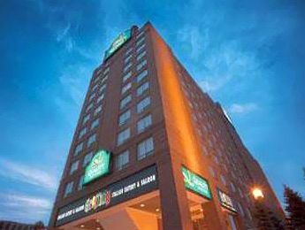 TORONTO Quality Suites Airport