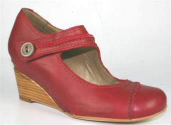 TotallyShoes Fly London Loll