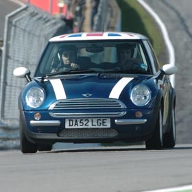 treatme.net Mini Cooper Adventure