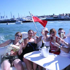 treatme.net Private Luxury Boat