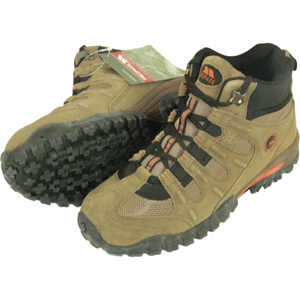 Unisex Trespass Tenda Hiking Boots. Brown