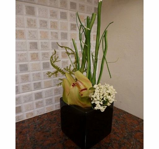 UK-Gardens Artificial Plant - Large Lily Japanese Oriental Potted Plant Flower Arrangement In A Pot 26cm Tall