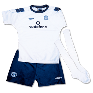 Umbro 00-01 Man Utd A Infant Kit S/S