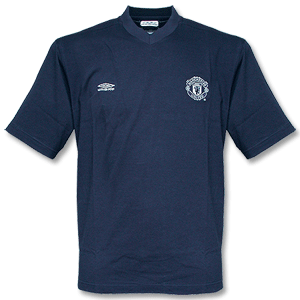 Umbro 01-02 Man Utd VNeck Tee - Navy