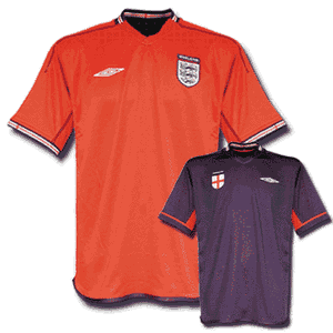 Umbro 02-03 England Away shirt - reversible