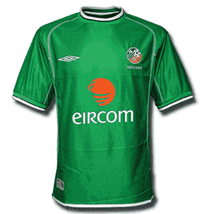 Umbro 02-03 Ireland Home shirt