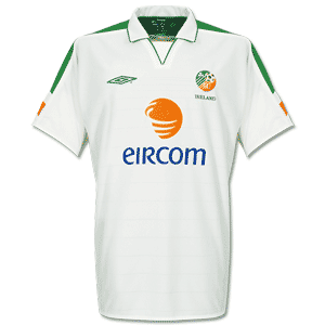 Umbro 03-04 Ireland Away shirt