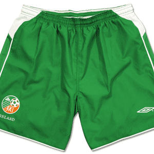 Umbro 03-04 Ireland Away shorts