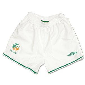Umbro 03-04 Ireland Home shorts