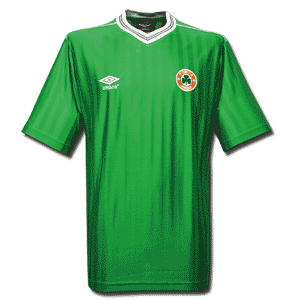 Umbro 03-04 Ireland Retro shirt