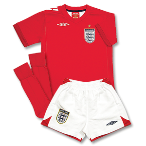 06-08 England Away Little Boys Kit