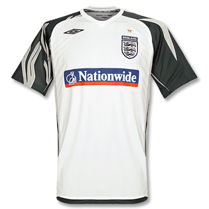 Umbro 07-08 England Ultimate Training Jersey - White/Dark Grey/Light Grey