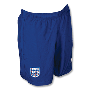 Umbro 10-11 England Home Shorts