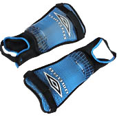 Umbro Chaos Shin Guards - Black/Sky.