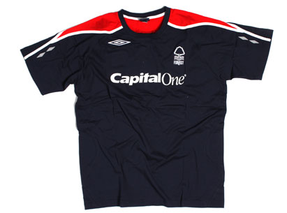 Umbro Nottingham Forest Bench Cotton T-Shirt
