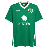 Umbro Republic of Ireland Home Shirt 2010/11 with Duff