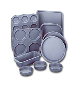Non-stick bakeware.Dishwasher safe.32cm oven tray.25cm roaster.12 cup bun sheet.4 cup Yorkshire