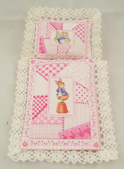 1:12 Scale Individually Handcrafted Doll House Miniature Pink Peter Rabbit Cot Set