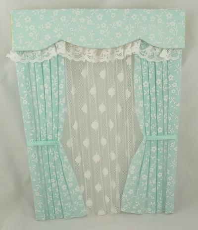 1:12 Scale Dolls House Mint Green Miniature