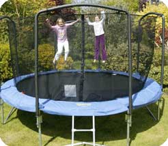 A big affordable and safe trampoline suitable for all the family. 88 x 7`` heavy duty galvinised