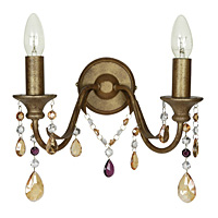 Traditional and stylish wall light fitting in an antique gold finish with leaf decoration complete w