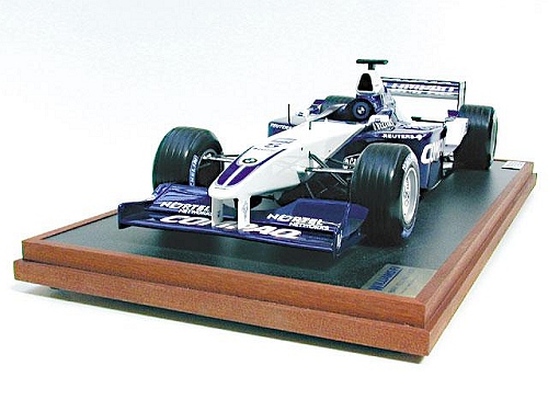 A stunning hand-built 1:8 scale replica of the 200