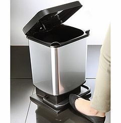If you find fiddly foot pedals, slamming lids and ugly plastic liners annoying, this soft close pedal bin is the one for you! It has an extra wide, easy-to-use foot pedal, the latest soft-close lid, and a removable inner ring which holds and concea