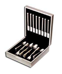 32 Piece Moscow Cutlery and Silver Canteen Set