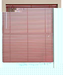 Unbranded 4ft Aluminium Venetian Blind - Red