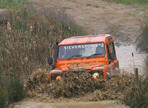 4x4 extreme driving at Silverstone