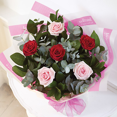 Unbranded 6 Mixed Colour Rose Hand-tied