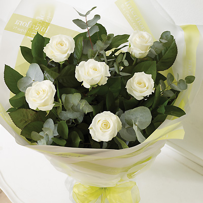 Unbranded 6 White Rose Hand-tied