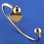 9Ct &frac12;Oz Heart Torque Bangle