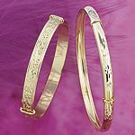 9ct. Diamond Cut Expander Bangle
