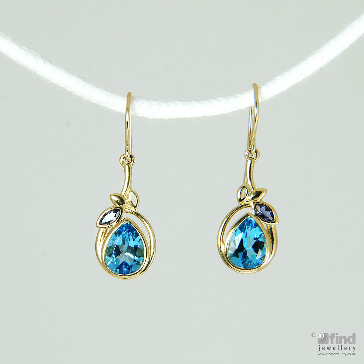 Unbranded 9ct Yellow Gold Blue Topaz and Iolite Drop