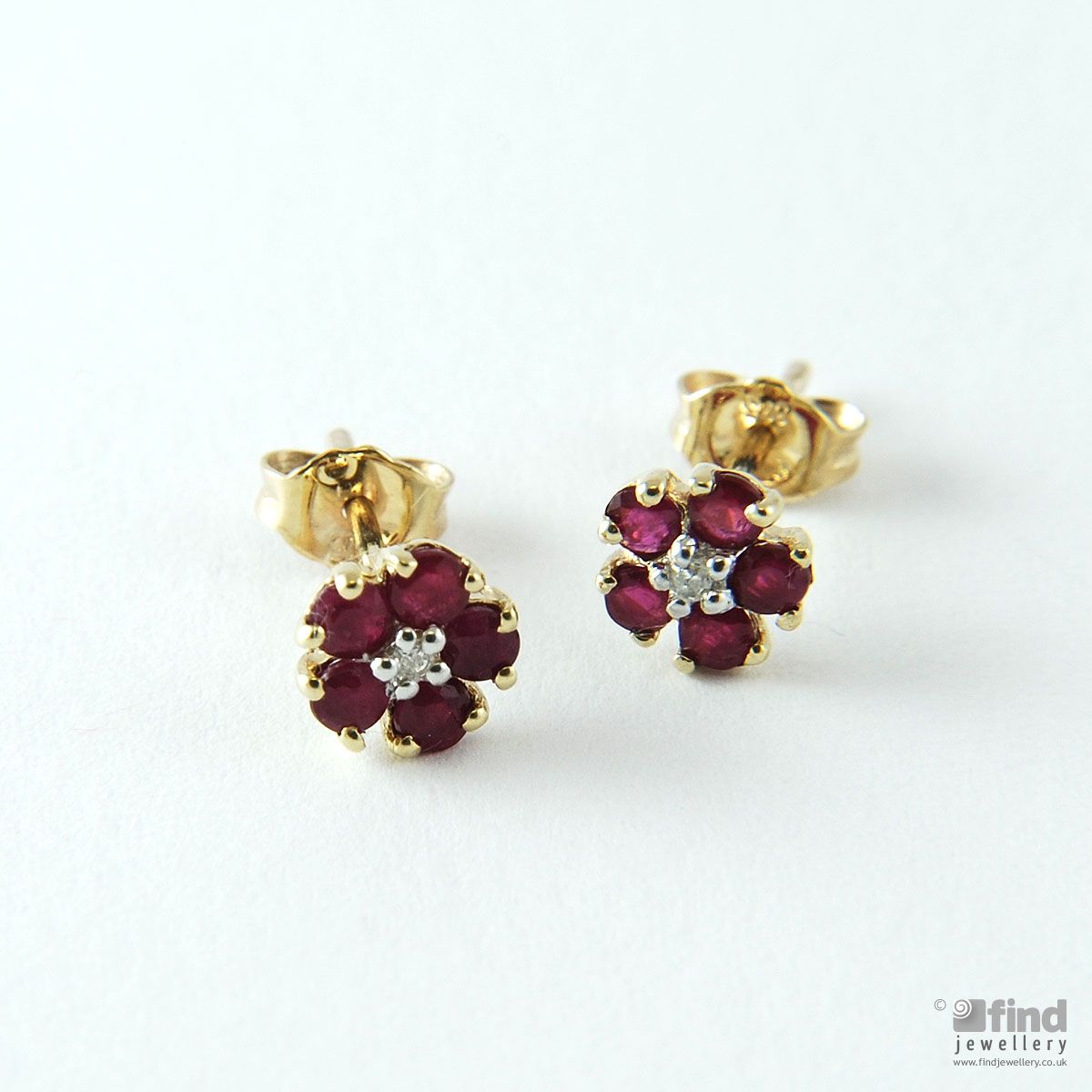 Unbranded 9ct Yellow Gold Ruby and Diamond Daisy Stud