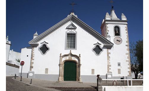 Alte Typical Village Tour - Intro This half-day tour visits Alte a typical Algarve village nestling in the foothills of the Serra do CaldeirAo. With its whitewashed houses narrow cobbled streets and church at its heart this lovely village is definite