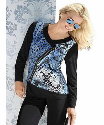 Trendy patch design top, ideal for mixing and matching thanks to its varied styles of print! The highlights here are the fashionable wide trims on the v-neckline and hem, and the fabulous asymmetric decorative zip. Ambria Top Features: Casual fit Was