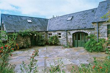 Unbranded Archway Cottage