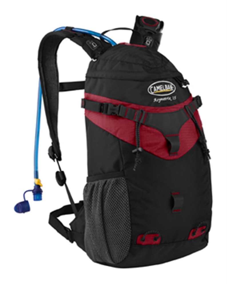 CAMELBAK’S 3-IN-1 CONCEPT COMES FROM THE FACT THAT THE NEW ASYMETRIX PACKS INCLUDE AN EASY ACCESS